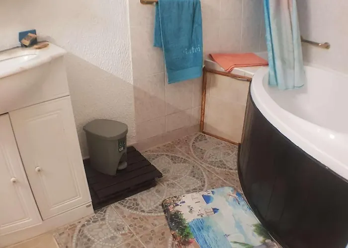 Appartement Location Saisonnière De Avril à Fin Octobre *