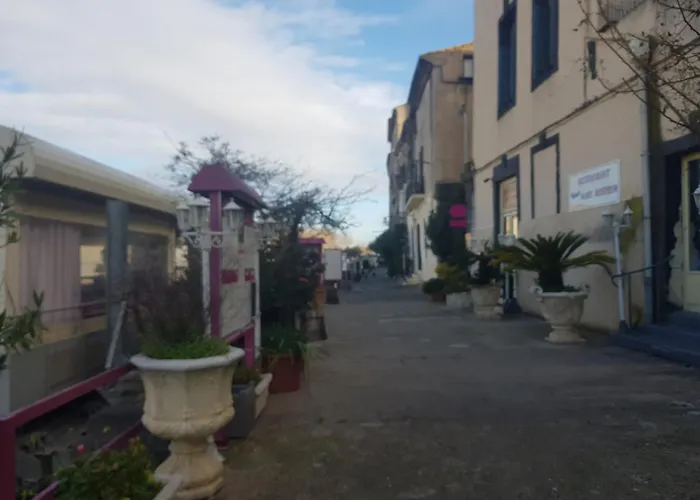 Location Saisonnière De Avril à Fin Octobre Appartement Agde