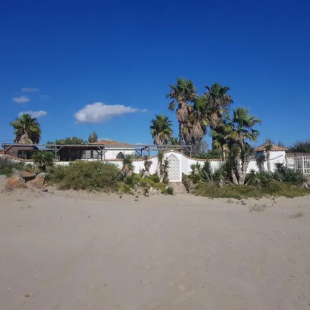 Location Saisonniere De Avril A Fin Octobre Lägenhet