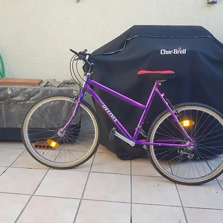 Location Saisonniere De Avril A Fin Octobre Lägenhet *